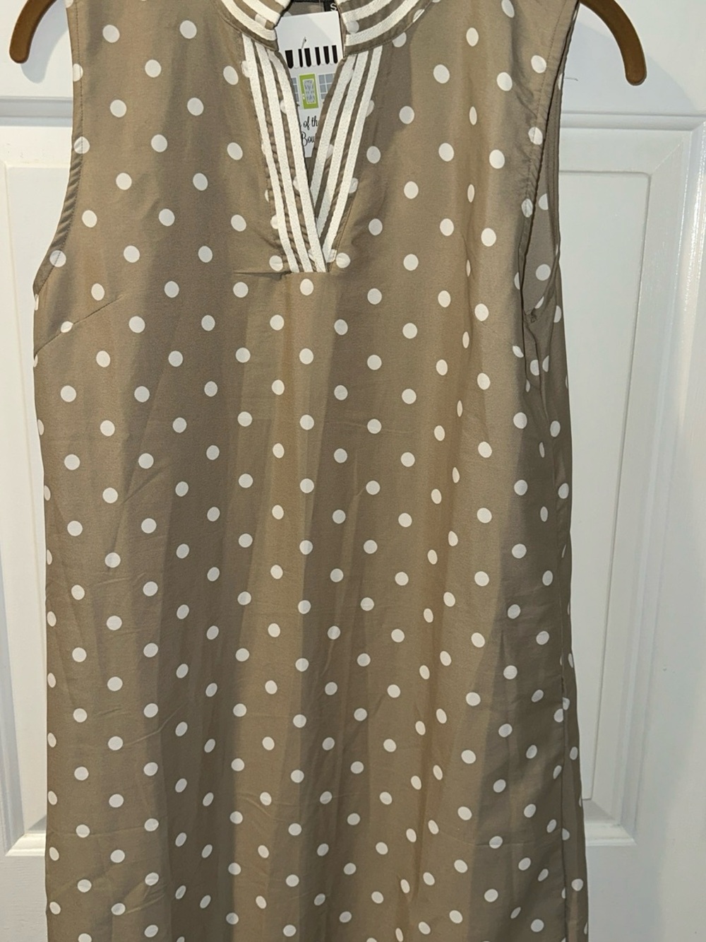 Sleeveless Polka Dot Shift Dress in Taupe and White Small